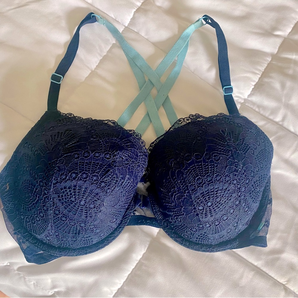 Victoria Secret Demi Bra Criss Cross